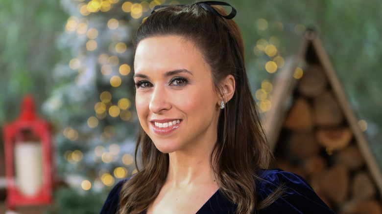 Lacey Chabert smiling