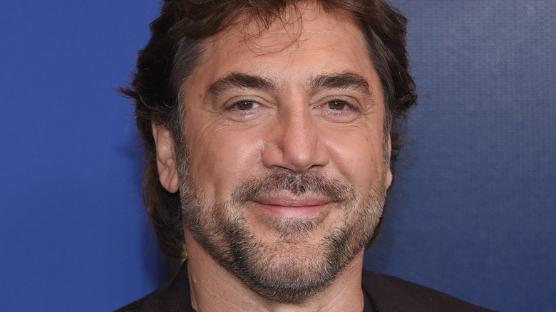 Javier Bardem posing for cameras