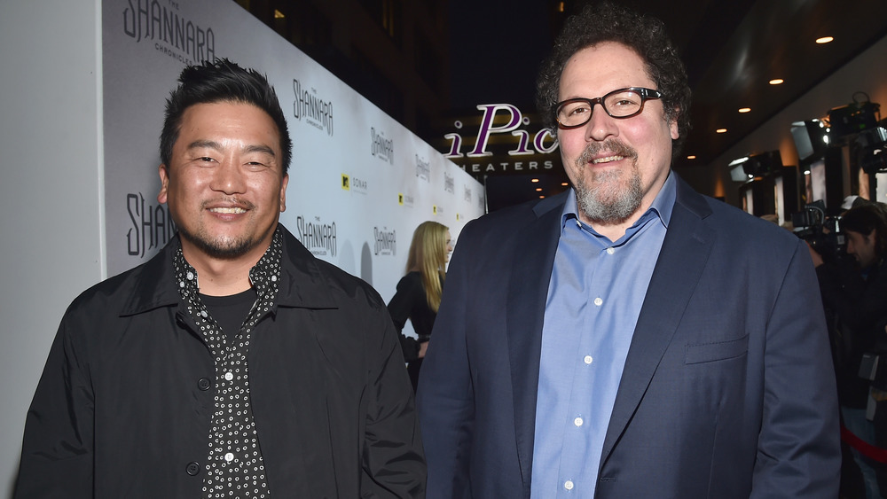 Roy Choi and Jon Favreau posing together