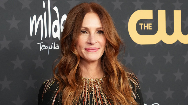 Julia Roberts wearing sequined gown