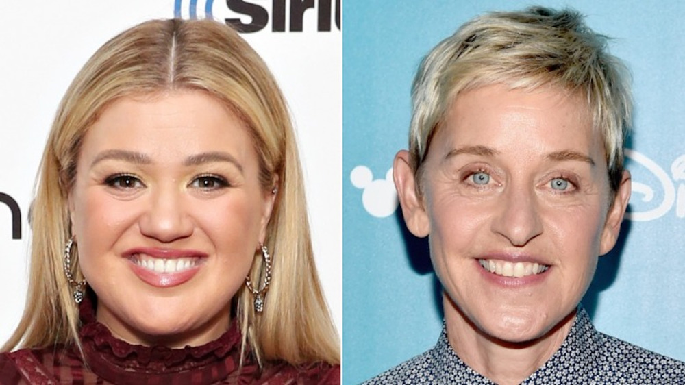 Kelly Clarkson, Ellen Degeneres smiling