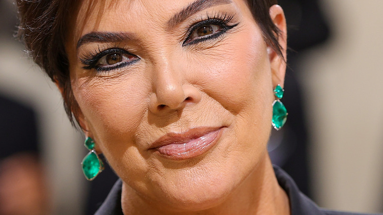 Kris Jenner Met gala makeup