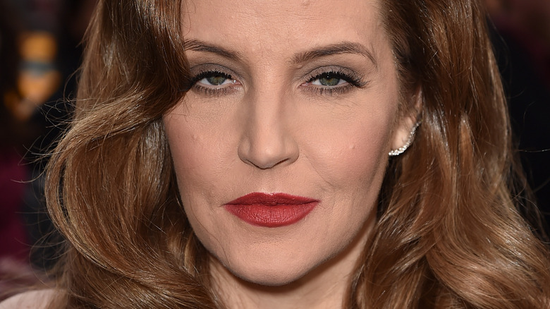 Lisa Marie Presley with red lip