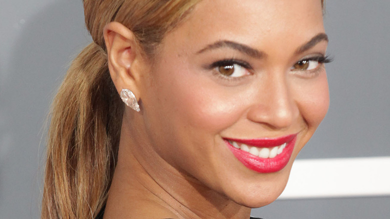 Beyonce wearing earrings