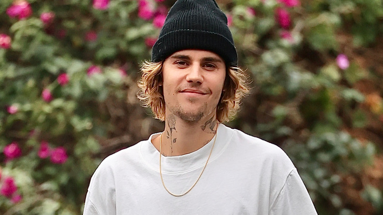 Bieber outside his home in 2021