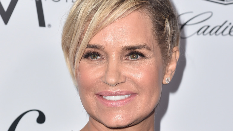 Yolanda Hadid smiling