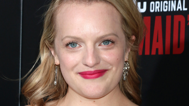 Elisabeth Moss at The Handmaid's Tale premiere 