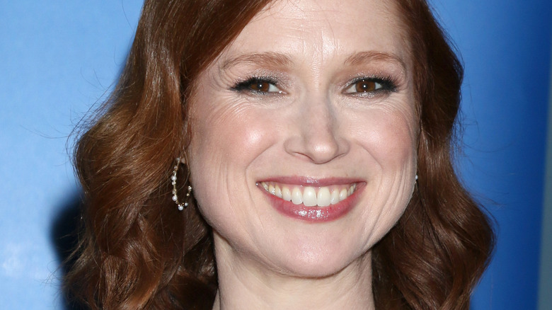 Ellie Kemper at a red carpet event