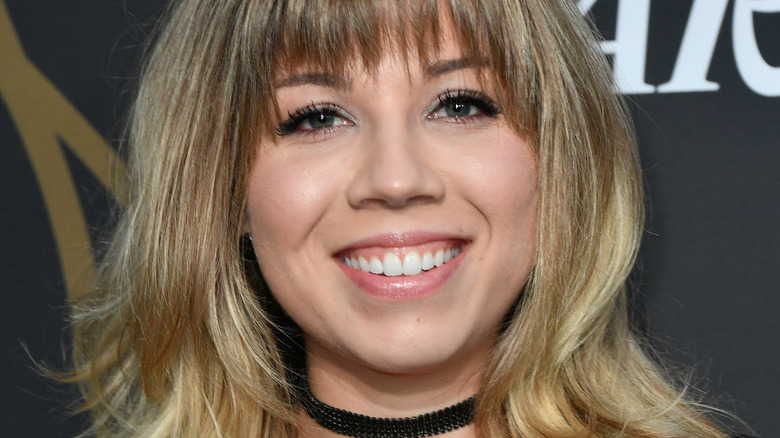 Jennette McCurdy brunette