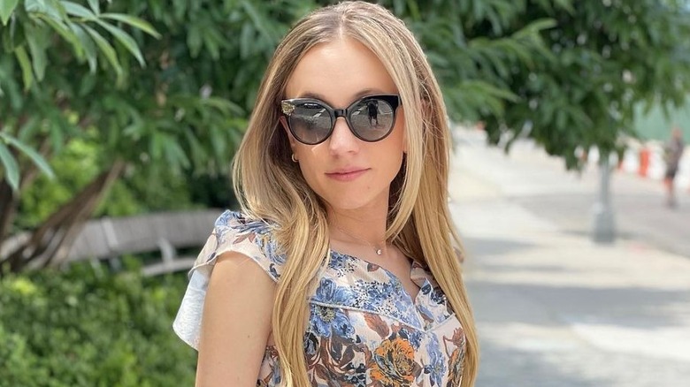 Kat Timpf posing