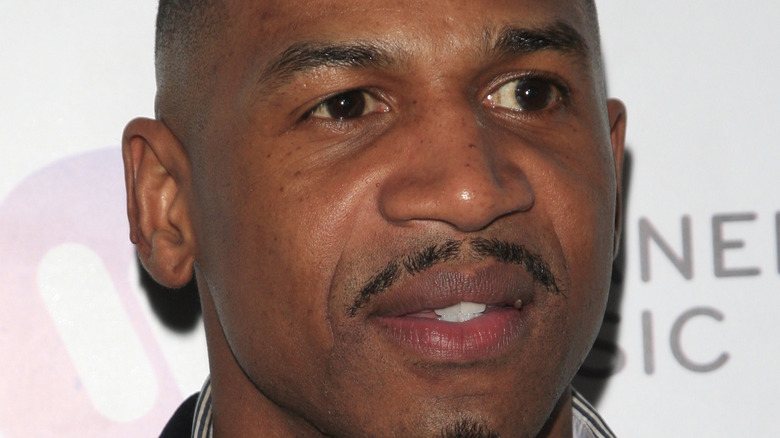 Stevie J on red carpet 