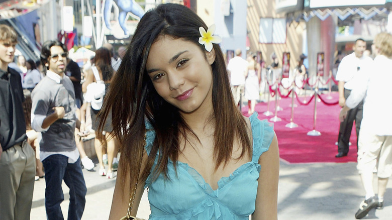 Vanessa Hudgens posing in 2004