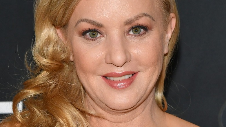 Wendi McLendon-Covey on red carpet 