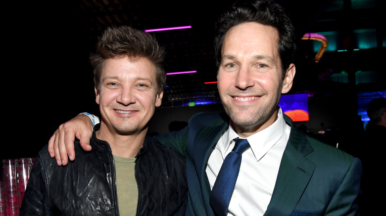 Jeremy Renner and Paul Rudd posing