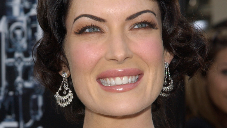 Actress Lara Flynn Boyle smiling