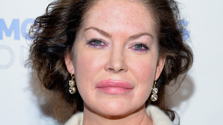 Lara Flynn Boyle at movie premiere