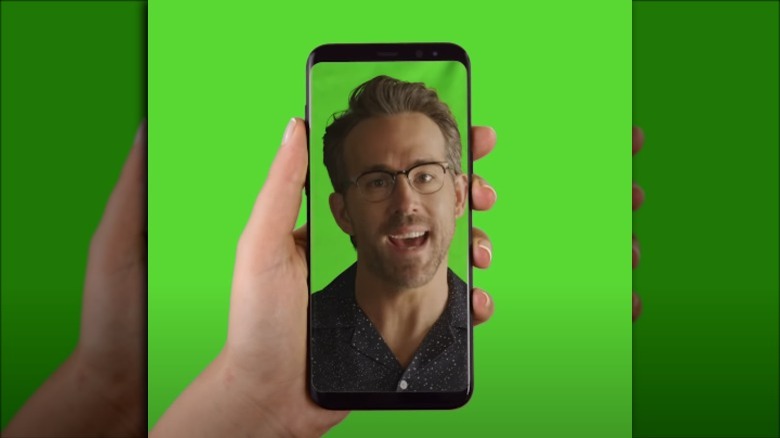 Ryan Reynolds talking in Mint Mobile ad