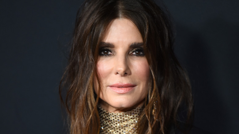 Sandra Bullock wavy hair