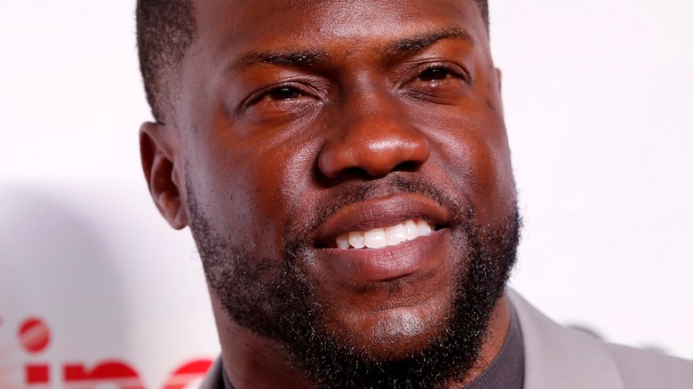 Kevin Hart smiling