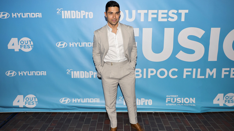 Wilmer Valderrama posing on the red carpet