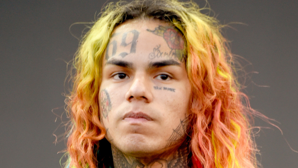 Tekashi 6ix9ine on stage