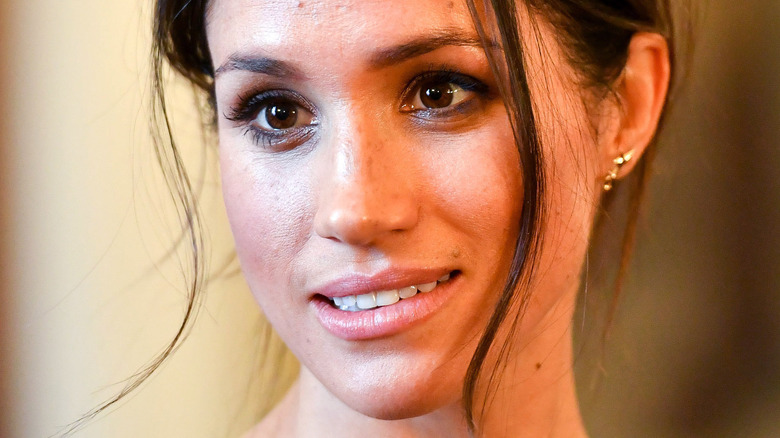 Meghan Markle long bangs