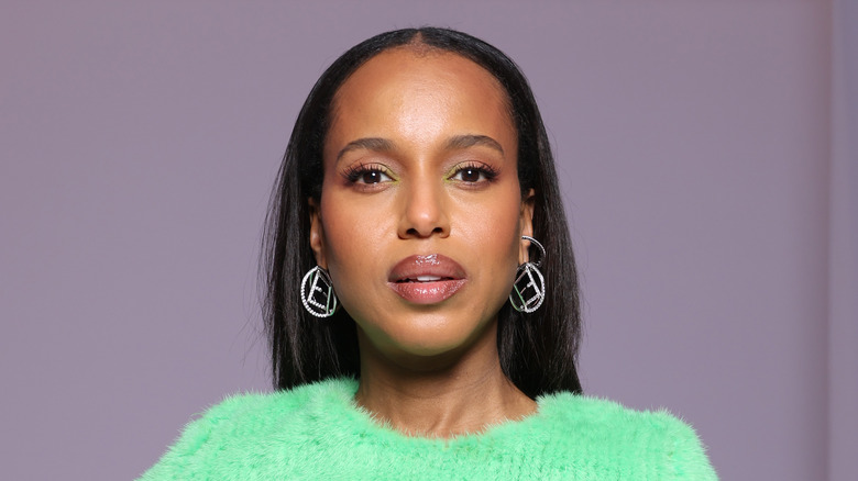 Kerry Washington posing