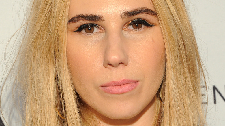 Zosia Mamet posing