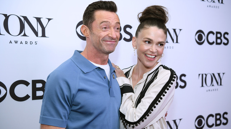 Hugh Jackman and Sutton Foster posing