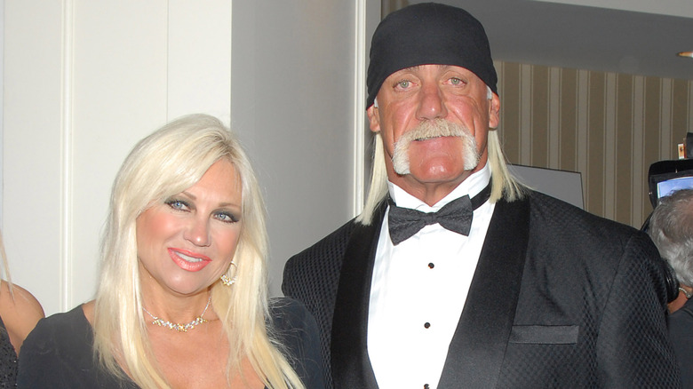 Linda Hogan and Hulk Hogan on red carpet