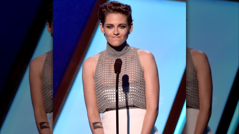 Kristen Stewart posing