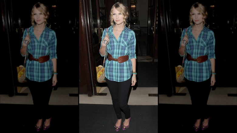 Taylor Swift returning to her hotel following her gig at the Shepherds Bush Empire