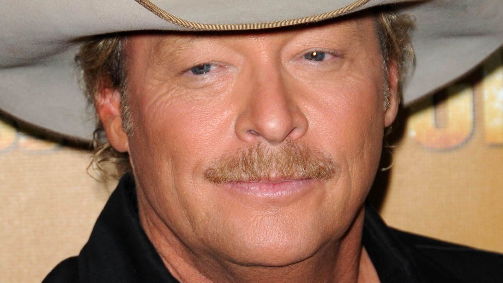 Honky Tonk Heavyweight Alan Jackson Talks How To Pull Off a Cowboy