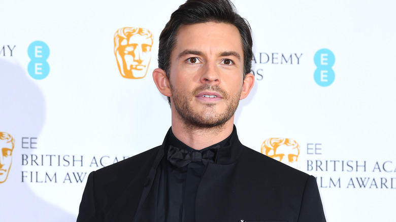 Jonathan Bailey on the red carpet