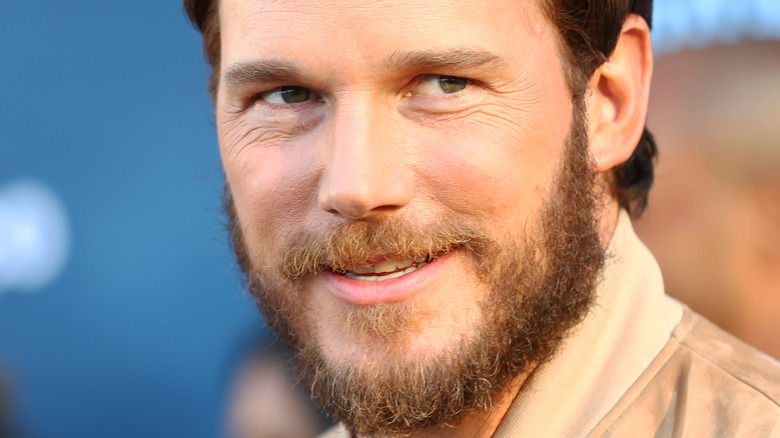 Chris Pratt smiling movie premiere 