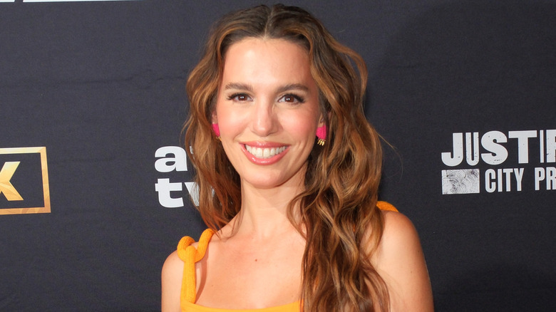 Christy Carlson Romano smiling