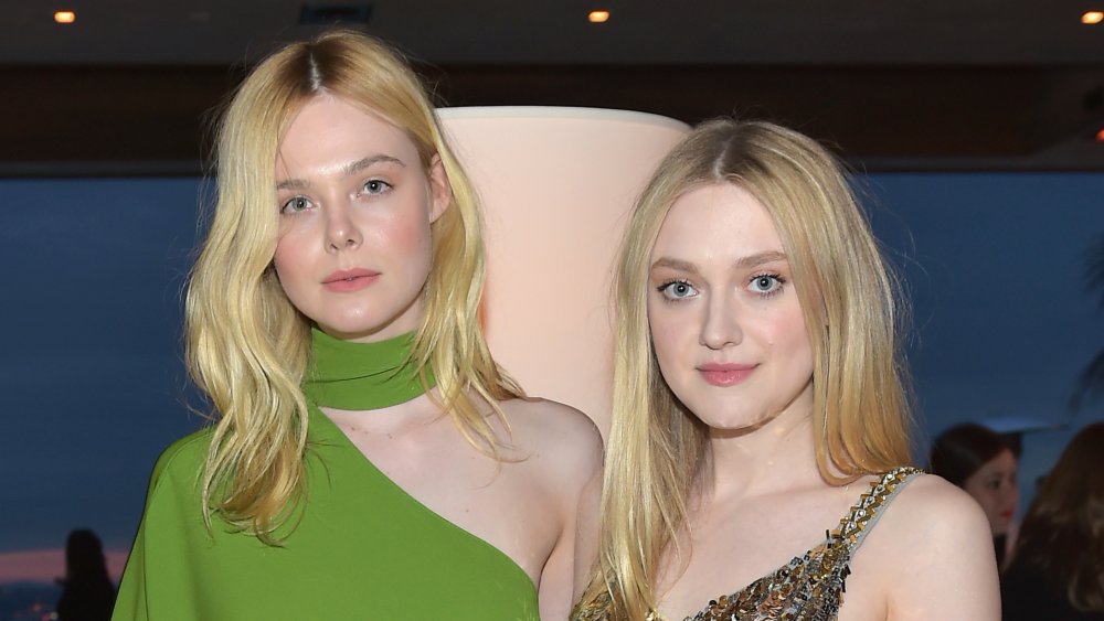 Elle and Dakota Fanning