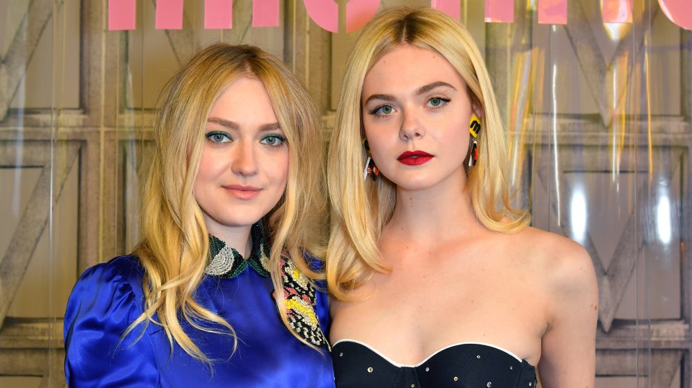 Dakota and Elle Fanning