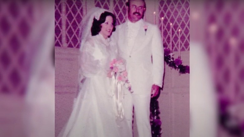Robin McGraw and Dr. Phil McGraw on their wedding day