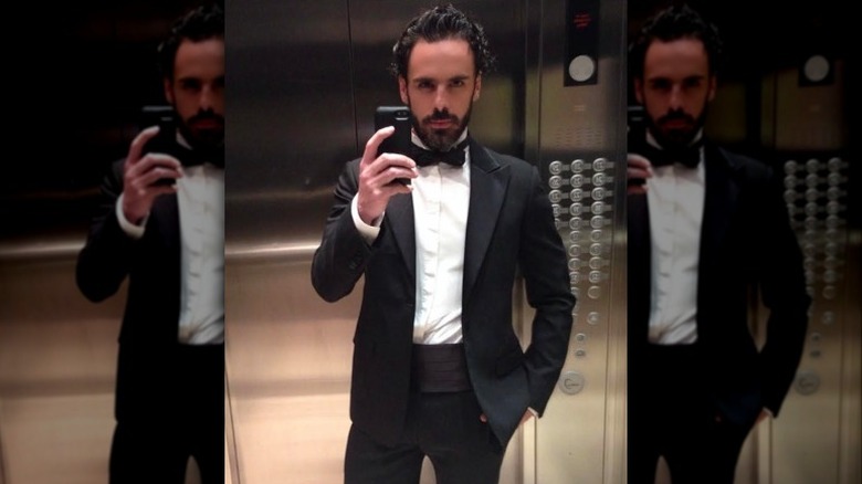 Pepe Diaz taking a selfie
