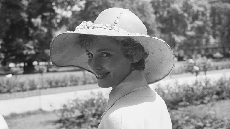 Margaret Trudeau poses in a wide-brimmed hat.
