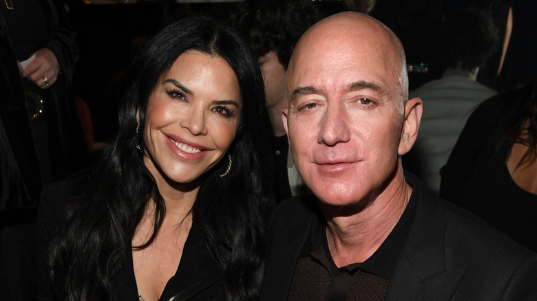 Lauren Sanchez and Jeff Bezos posing together