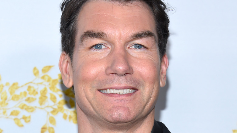 Jerry O'Connell smiles at an event