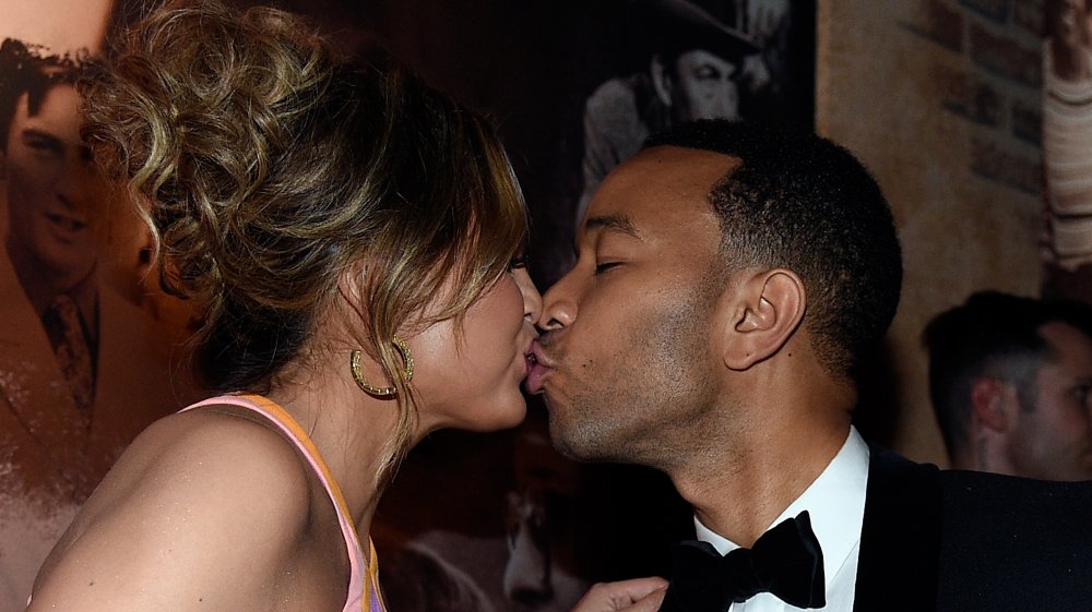 Chrissy Teigen and John Legend kissing
