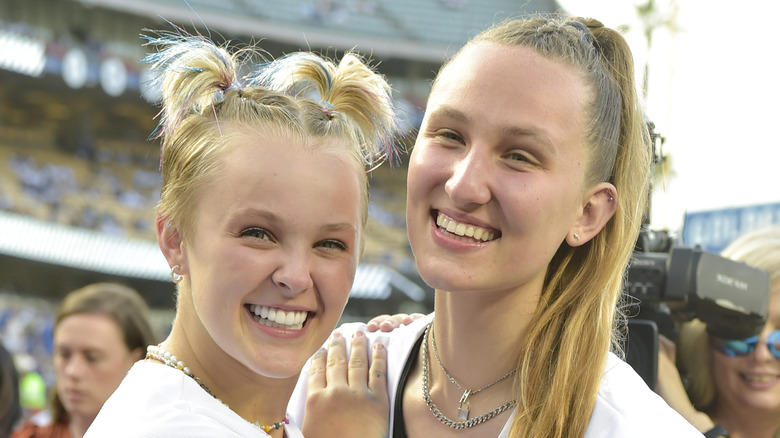 JoJo Siwa and Kylie Prew