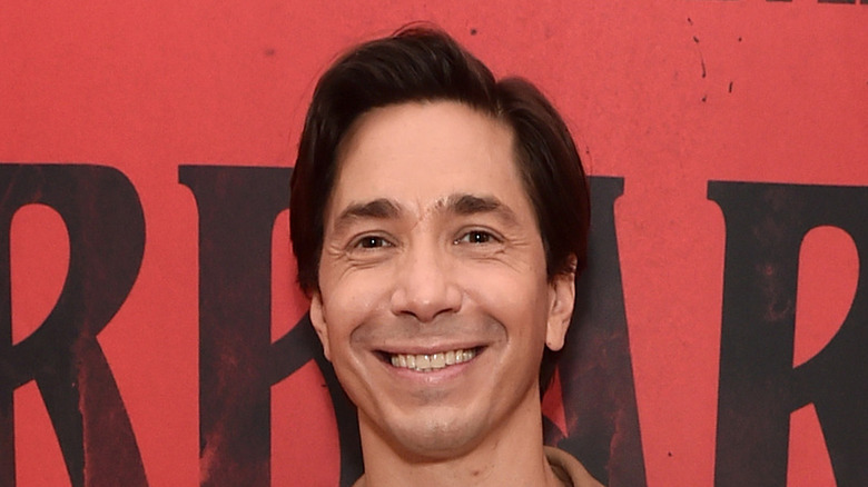 Justin Long smiling