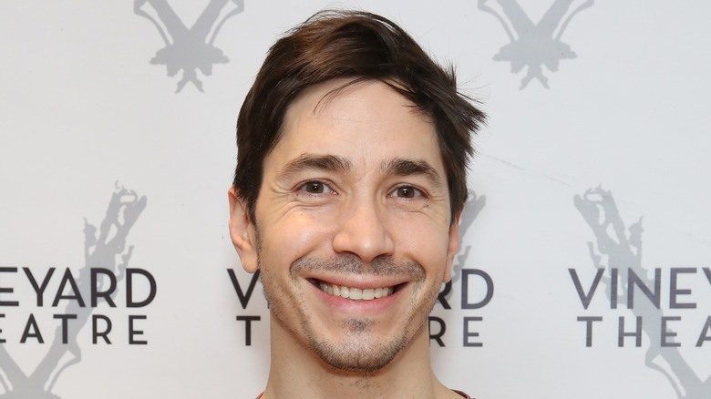 Justin Long smiling