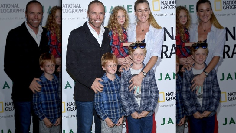 Kerri Walsh Jennings with husband and three kids