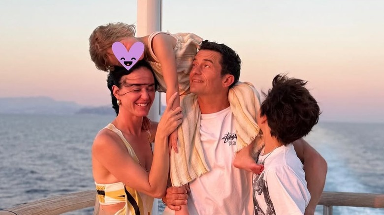 Katy Perry and Orlando Bloom on vacation in Mediterranean with family