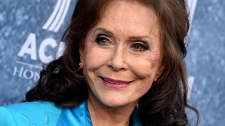 Loretta Lynn on the red carpet